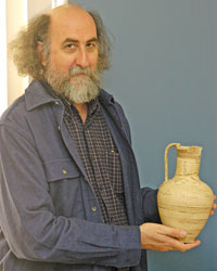 Jacques Perreault sur son chantier de fouille à Argilos, en Grèce du nord